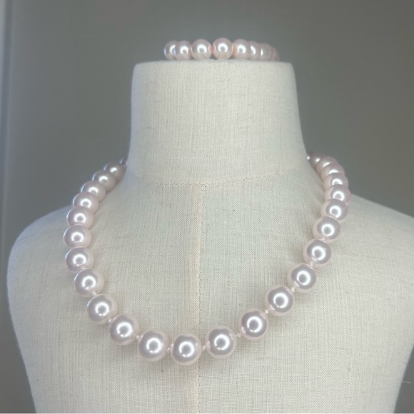 RMN pale pink faux pearl collar necklace and stretch bracelet in good condition - Picture 1 of 8